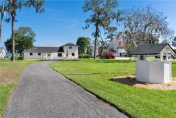 Picture of 16047 E Shirley Shores Road, Tavares, FL 32778