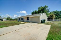 Picture of 3262 Montclair Circle, North Port, FL 34287
