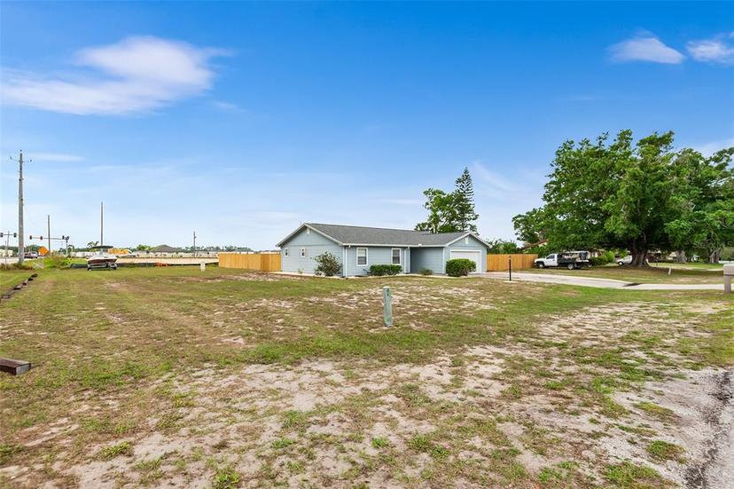 Picture of 100 Ellen Court, Winter Haven FL 33884