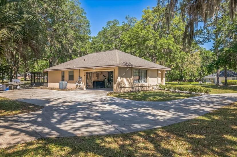Picture of 2420 NE 65Th Terrace, Gainesville FL 32609