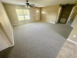 Picture of 15585 SW 46Th Circle, Ocala, FL 34473