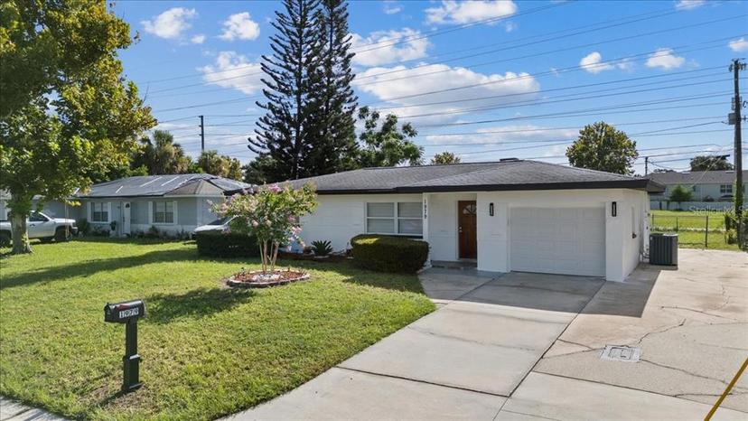 Picture of 1979 E Skyline Drive, Clearwater FL 33763