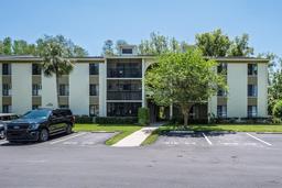 Picture of 3166 Lake Pine Way S Unit E3, Tarpon Springs, FL 34688