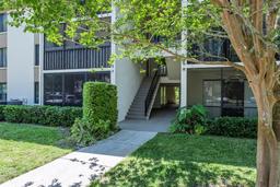Picture of 3166 Lake Pine Way S Unit E3, Tarpon Springs, FL 34688