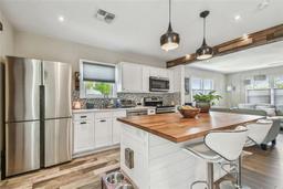 Picture of 4462 2Nd Avenue S, St Petersburg, FL 33711