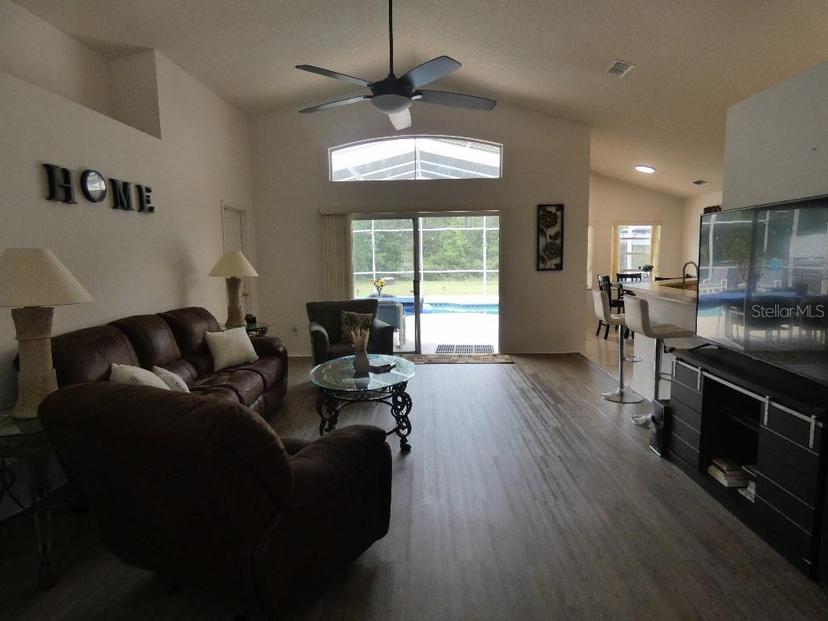 Picture of 566 Montana Avenue, Davenport FL 33897