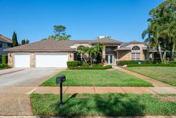 Picture of 2990 Eagle Estates Circle W, Clearwater, FL 33761