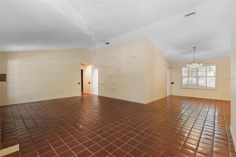 Picture of 2415 NW 38Th Drive, Gainesville FL 32605