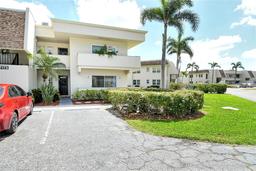 Picture of 7173 W Country Club Drive N Unit 141, Sarasota, FL 34243