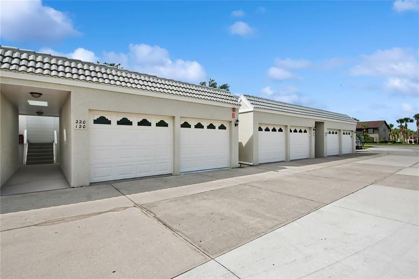 Picture of 930 Capri Isles Boulevard Unit 120, Venice FL 34292