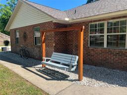 Picture of 5739 NE 54Th Place, High Springs, FL 32643