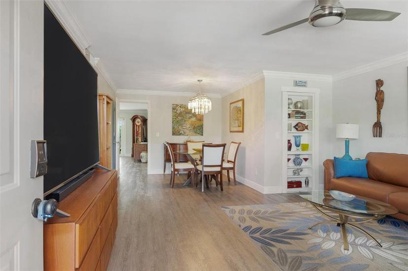 Picture of 5085 1St Street Ne Unit 242, St Petersburg FL 33703
