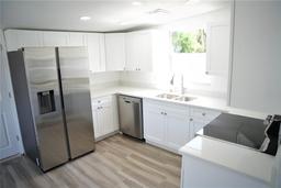 Picture of 8501 Libby Lane, Tampa, FL 33619