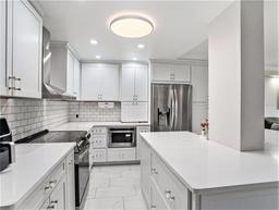 Picture of 4141 Bayshore Boulevard Unit 1204, Tampa, FL 33611
