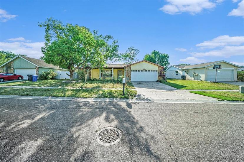 Picture of 1349 Foxboro Drive, Brandon FL 33511