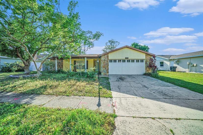 Picture of 1349 Foxboro Drive, Brandon FL 33511