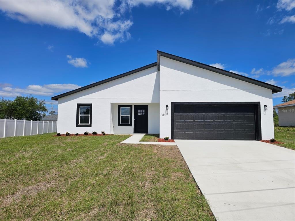 Picture of 16670 SW 29Th Terrace Road, Ocala, FL 34473