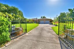 Picture of 2611 State Road 557, Lake Alfred, FL 33850