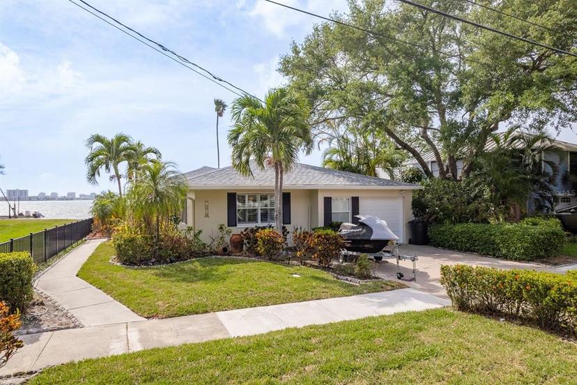 Picture of 1748 Sunset Drive, Clearwater FL 33755