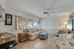 Picture of 1110 49Th Avenue Drive W, Bradenton, FL 34207