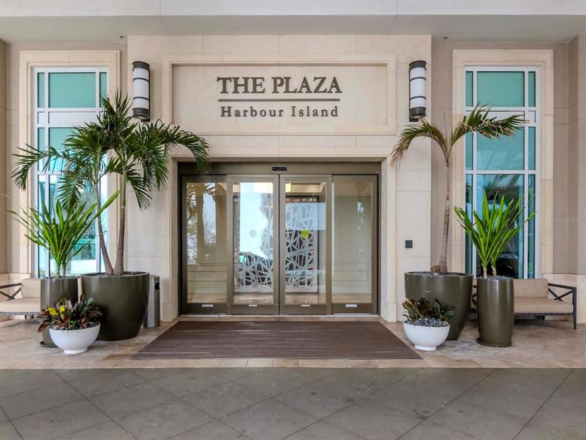 Picture of 450 Knights Run Avenue Unit 414, Tampa FL 33602