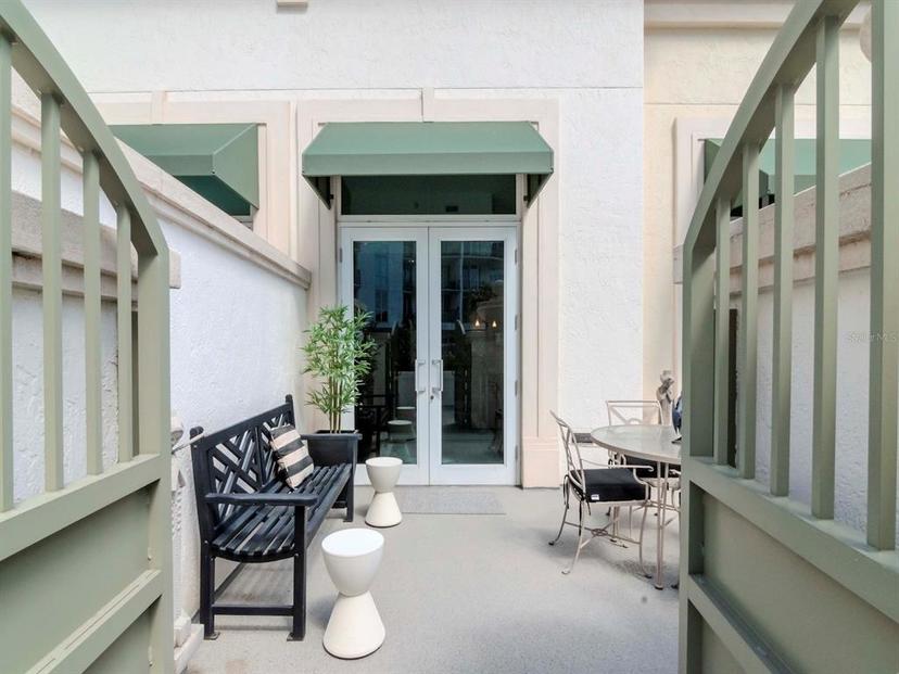 Picture of 450 Knights Run Avenue Unit 414, Tampa FL 33602