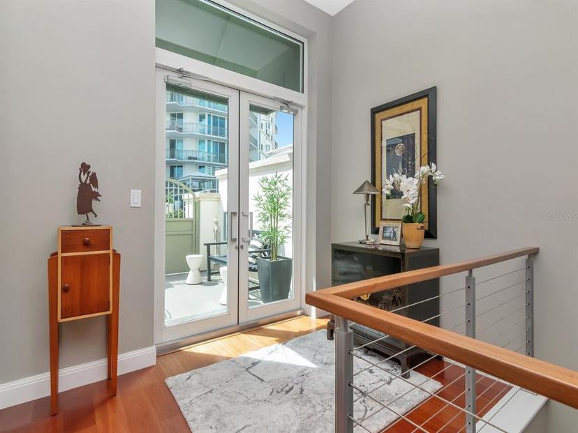 Picture of 450 Knights Run Avenue Unit 414, Tampa FL 33602