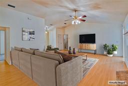 Picture of 6217 SW 86Th Way, Gainesville, FL 32608