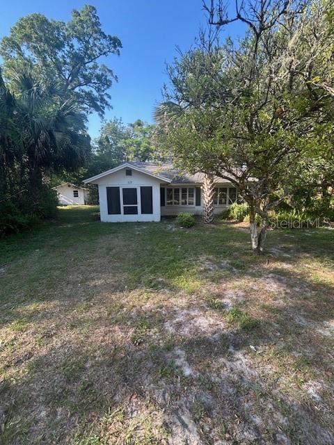 Picture of 328 W Connecticut Avenue, Lake Helen FL 32744