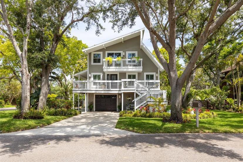 Picture of 12893 Poinsettia Avenue, Seminole FL 33776