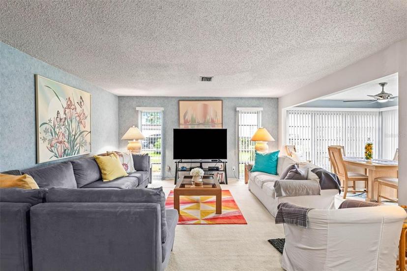 Picture of 101 Dogwood Circle, Seminole FL 33777