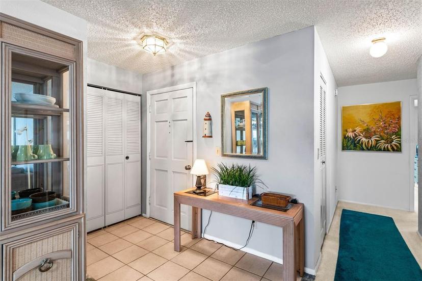Picture of 101 Dogwood Circle, Seminole FL 33777