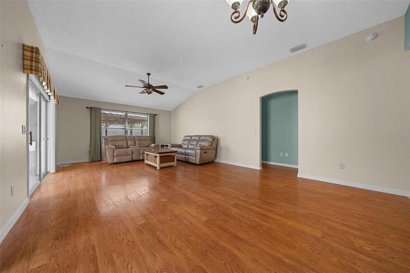Picture of 882 Tanglewood Place, The Villages FL 32162