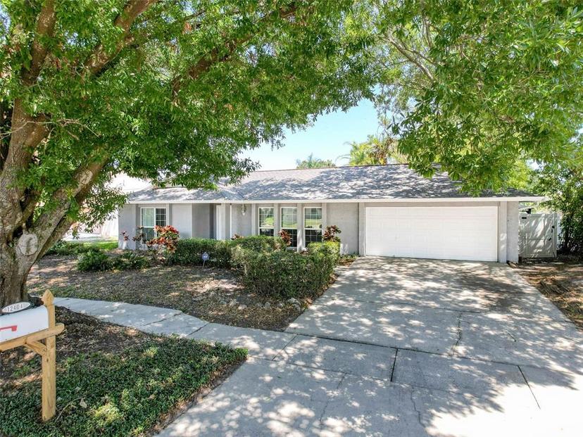 Picture of 12404 Cardiff Drive, Tampa FL 33625