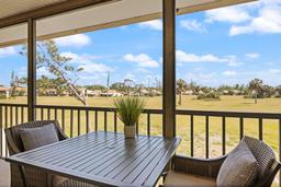Picture of 726 Bird Bay Drive W Unit 153, Venice, FL 34285