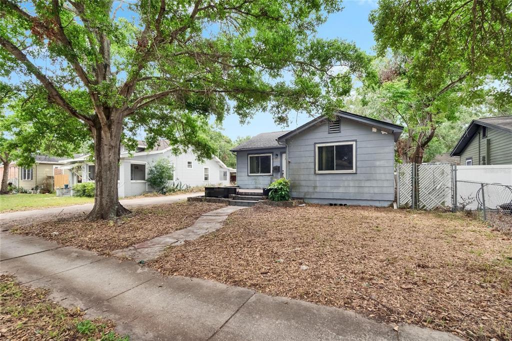 Picture of 4102 Haines Road N, St Petersburg, FL 33703