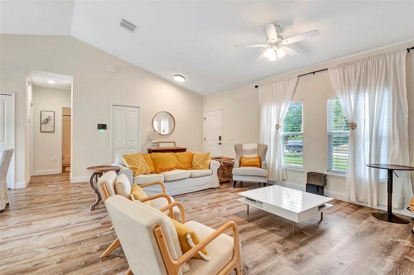 Picture of 2175 9Th Avenue, Deland FL 32724