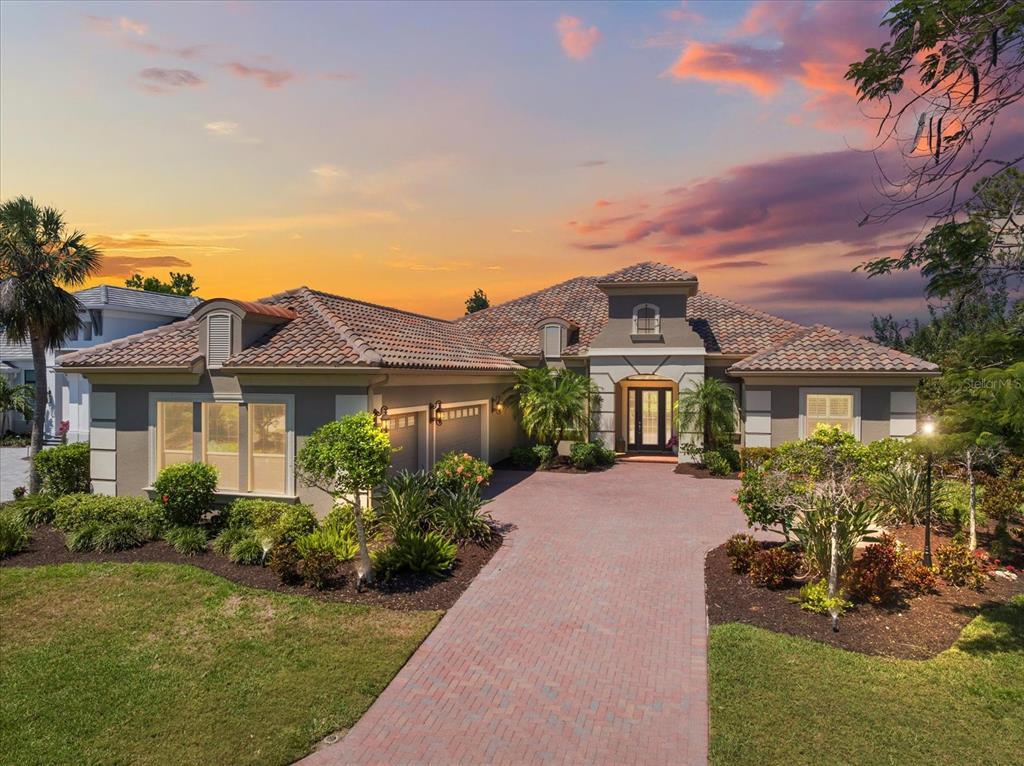 Picture of 72 Grande Fairway, Englewood, FL 34223