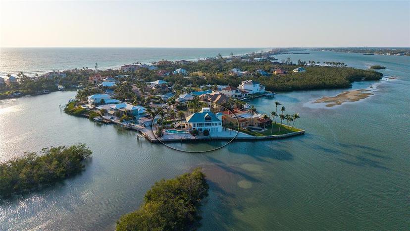 Picture of 924 Casey Cove Drive, Nokomis FL 34275