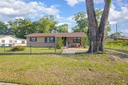 Picture of 816 W Franklin Avenue, Deland, FL 32720