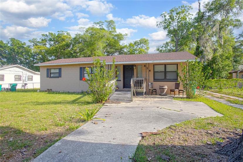 Picture of 816 W Franklin Avenue, Deland FL 32720