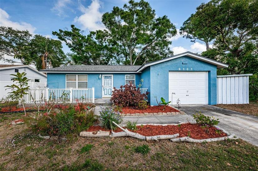 Picture of 9101 86Th Avenue, Seminole FL 33777