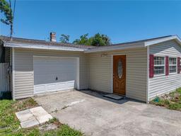Picture of 34477 Poinsettia Place, Dade City, FL 33523