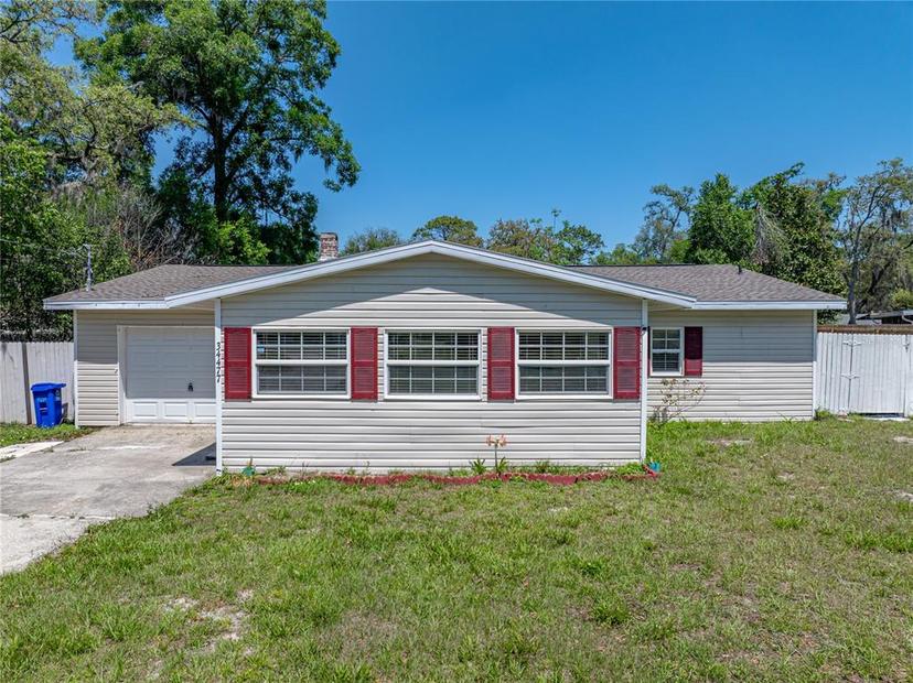 Picture of 34477 Poinsettia Place, Dade City FL 33523