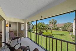 Picture of 2640 Clubhouse Drive Unit 204, Sarasota, FL 34232