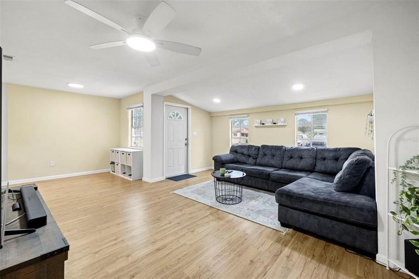 Picture of 7507 N Orleans Avenue, Tampa FL 33604