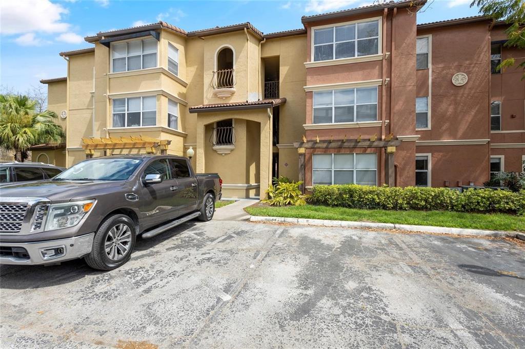 Picture of 5156 Conroy Road Unit 1124, Orlando, FL 32811
