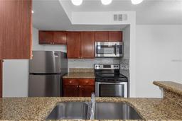 Picture of 5156 Conroy Road Unit 1124, Orlando, FL 32811
