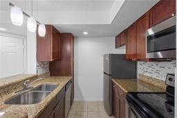 Picture of 5156 Conroy Road Unit 1124, Orlando, FL 32811
