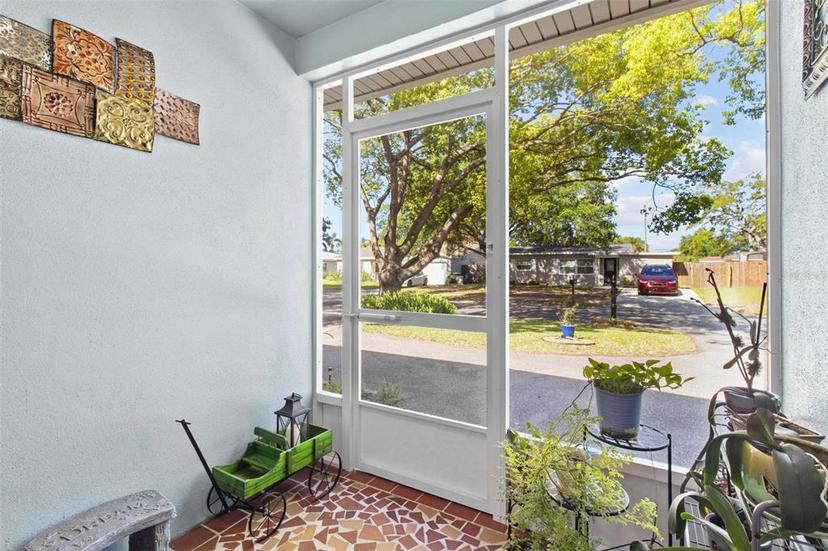 Picture of 7747 90Th Way N, Seminole FL 33777